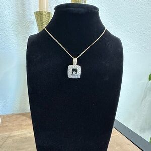 18k Gold Square Floating Diamond Pendant